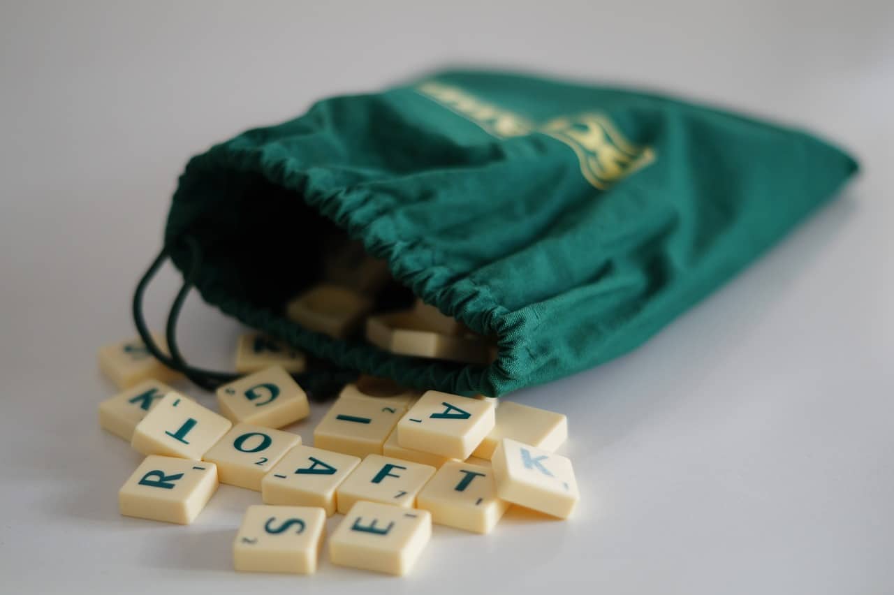 Stratégies pour devenir un meilleur joueur de Scrabble®