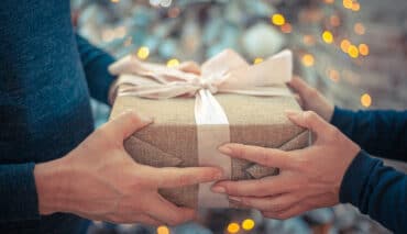 Trouver le cadeau idéal pour une femme : les astuces infaillibles pour ne pas se tromper !