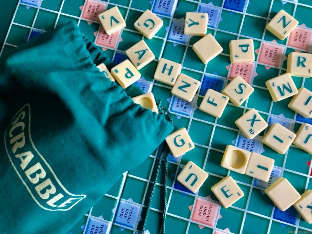 Scrabble : outils éducatif pour enfants