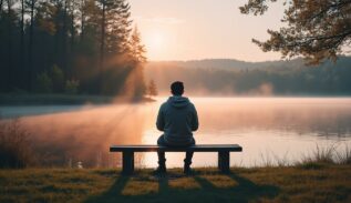 découvrez pourquoi le silence est une ressource précieuse dans notre société moderne. apprenez à apprécier ses bienfaits pour la concentration, la créativité et le bien-être mental. explorez comment cultiver des moments de calme peut transformer votre vie quotidienne.